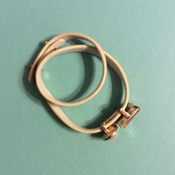 NWT Pink Wrap Bracelet - Picture 2 of 3